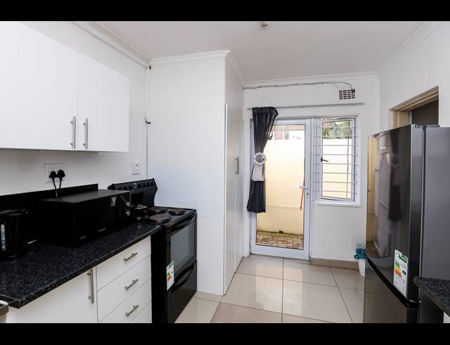 5 BEDROOM FREEHOLD FOR SALE IN SYDENHAM